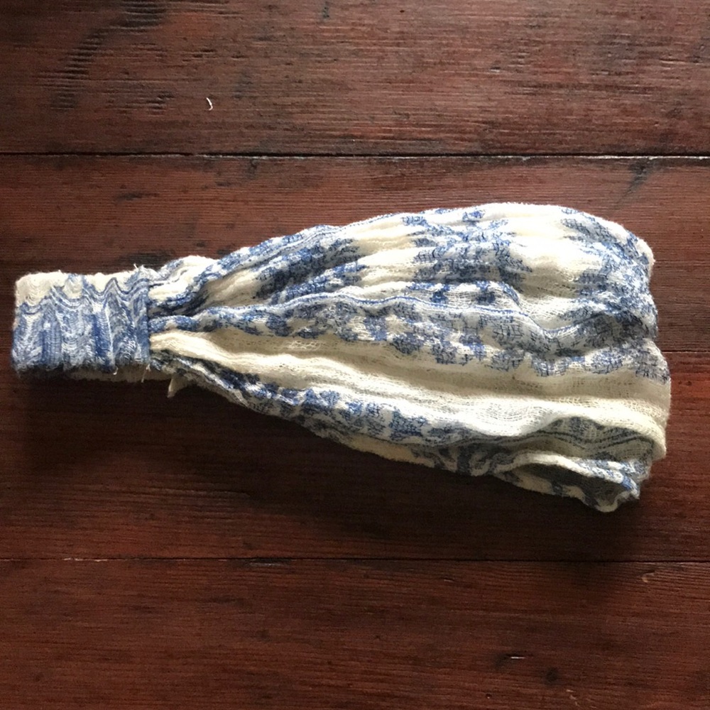 Free People headband. LOWEST PRICE ✨